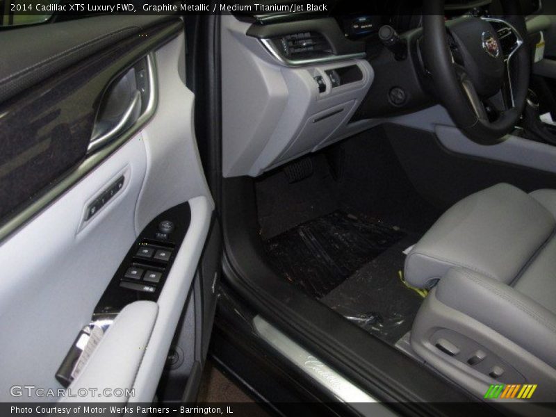 Graphite Metallic / Medium Titanium/Jet Black 2014 Cadillac XTS Luxury FWD
