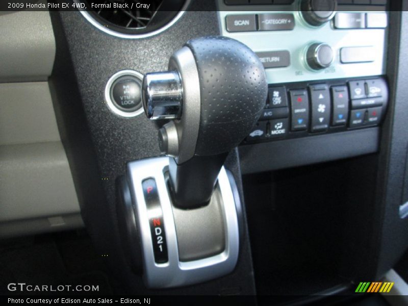 Formal Black / Gray 2009 Honda Pilot EX 4WD