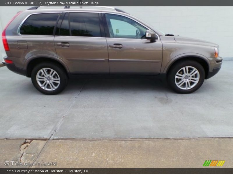 Oyster Gray Metallic / Soft Beige 2010 Volvo XC90 3.2