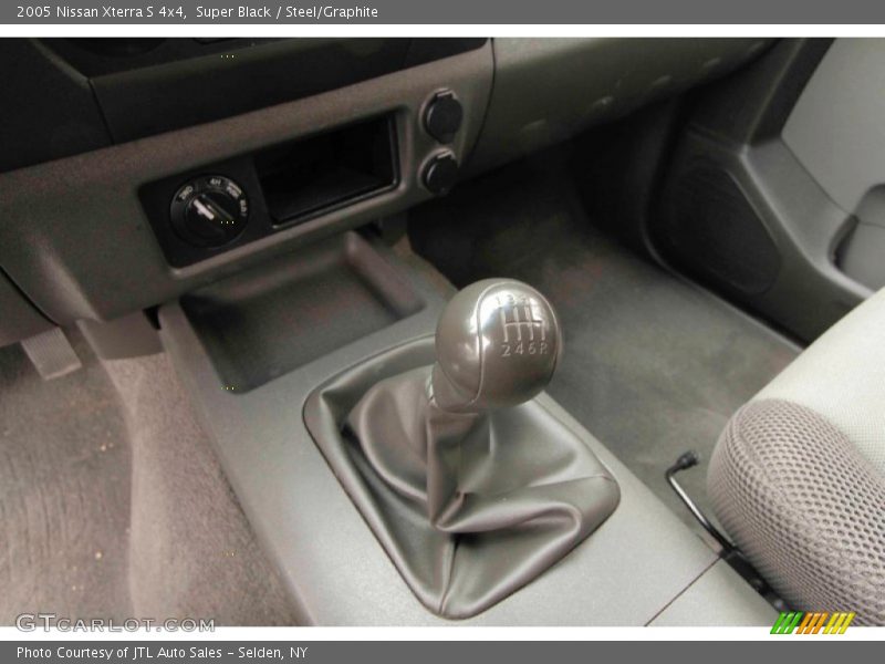 Super Black / Steel/Graphite 2005 Nissan Xterra S 4x4
