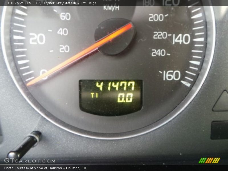 Oyster Gray Metallic / Soft Beige 2010 Volvo XC90 3.2