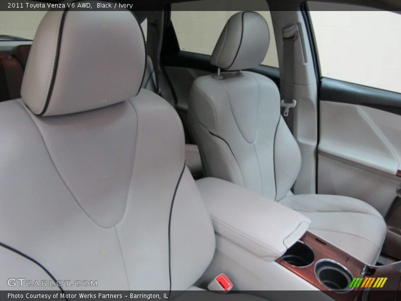 Black / Ivory 2011 Toyota Venza V6 AWD