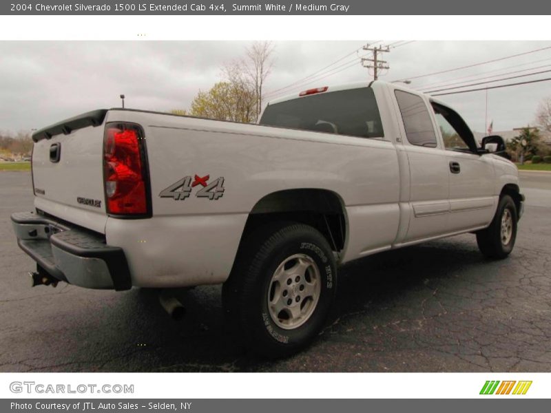 Summit White / Medium Gray 2004 Chevrolet Silverado 1500 LS Extended Cab 4x4