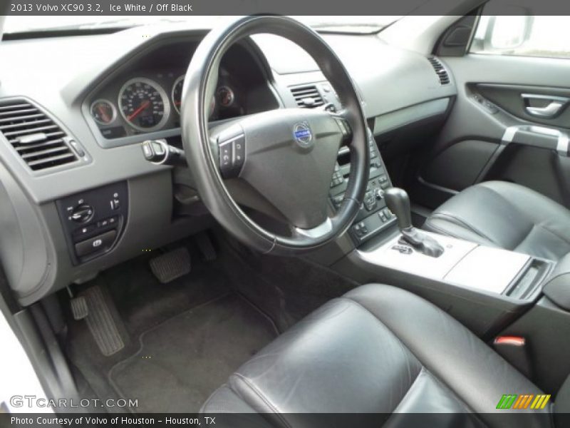 Ice White / Off Black 2013 Volvo XC90 3.2