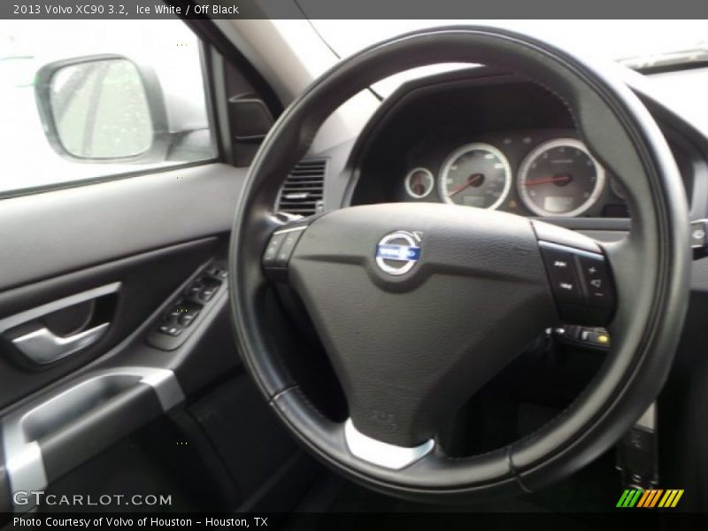 Ice White / Off Black 2013 Volvo XC90 3.2
