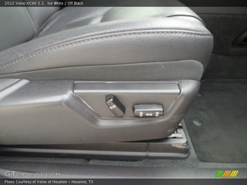 Ice White / Off Black 2013 Volvo XC90 3.2