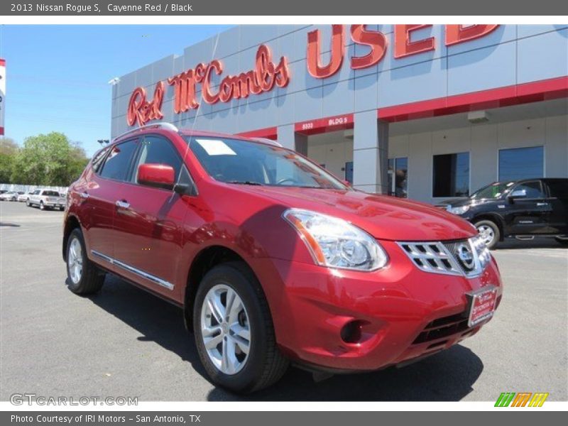 Cayenne Red / Black 2013 Nissan Rogue S