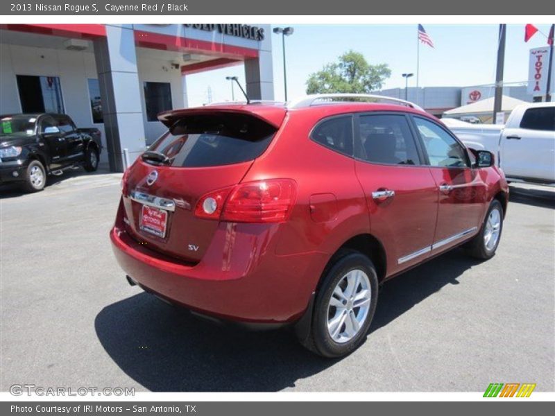 Cayenne Red / Black 2013 Nissan Rogue S