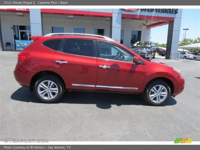 Cayenne Red / Black 2013 Nissan Rogue S