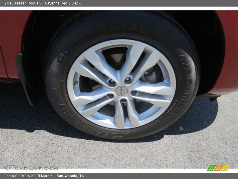 Cayenne Red / Black 2013 Nissan Rogue S