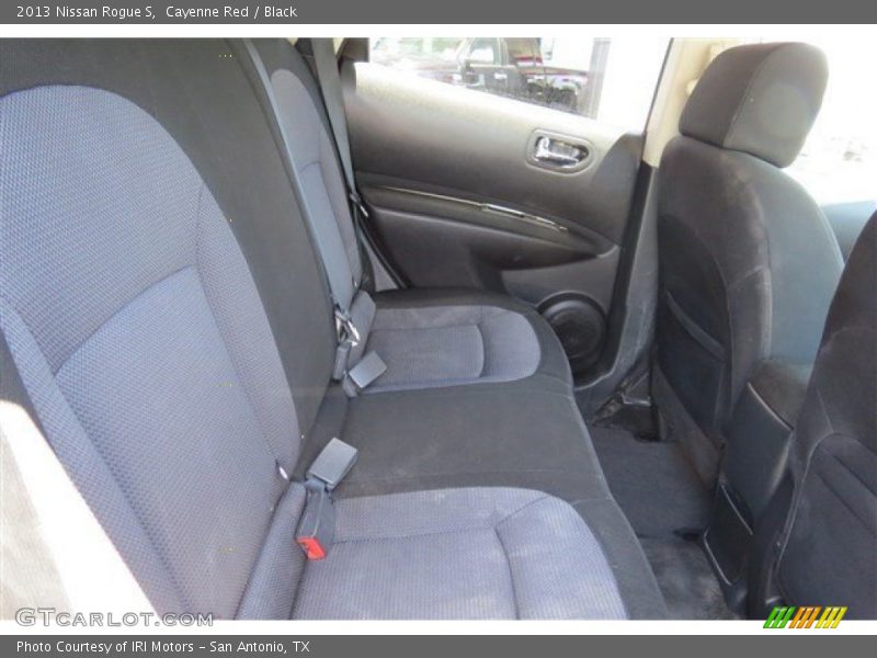 Cayenne Red / Black 2013 Nissan Rogue S