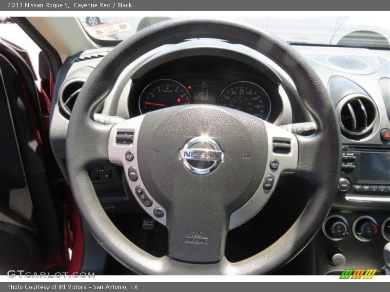 Cayenne Red / Black 2013 Nissan Rogue S