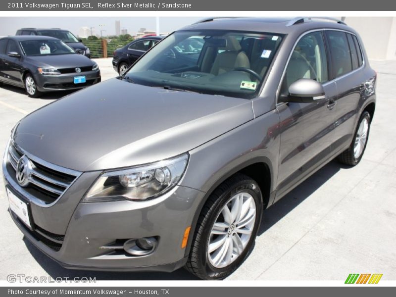 Reflex Silver Metallic / Sandstone 2011 Volkswagen Tiguan SEL