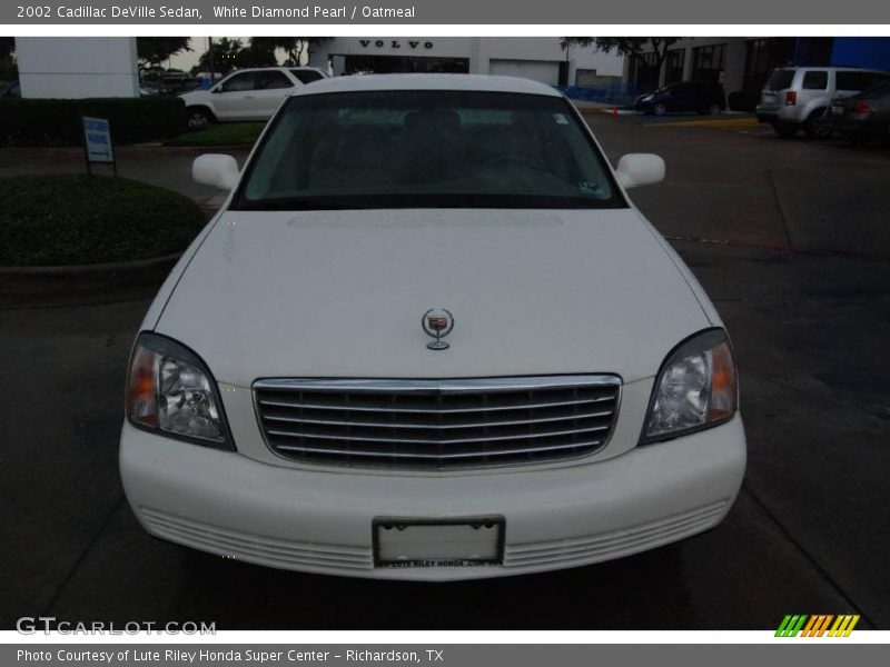 White Diamond Pearl / Oatmeal 2002 Cadillac DeVille Sedan