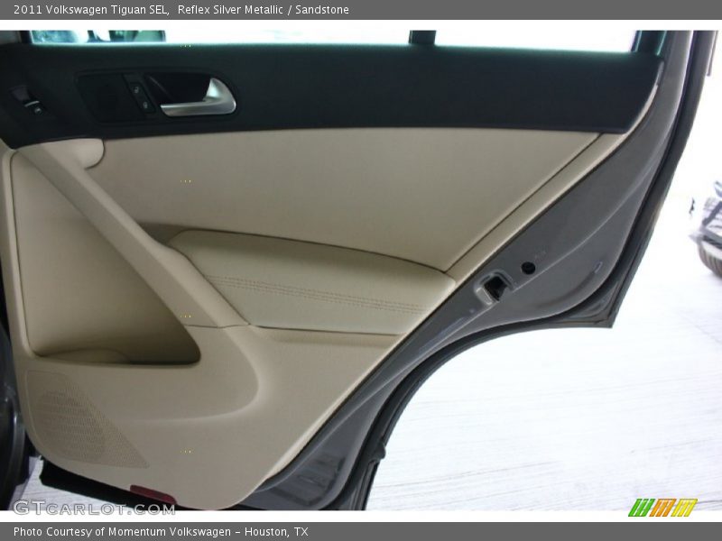 Reflex Silver Metallic / Sandstone 2011 Volkswagen Tiguan SEL
