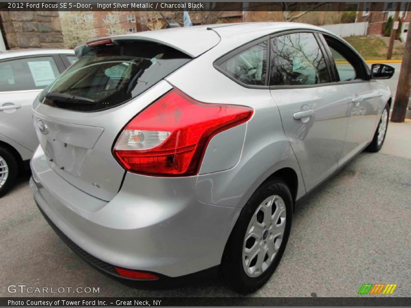 Ingot Silver Metallic / Charcoal Black 2012 Ford Focus SE 5-Door