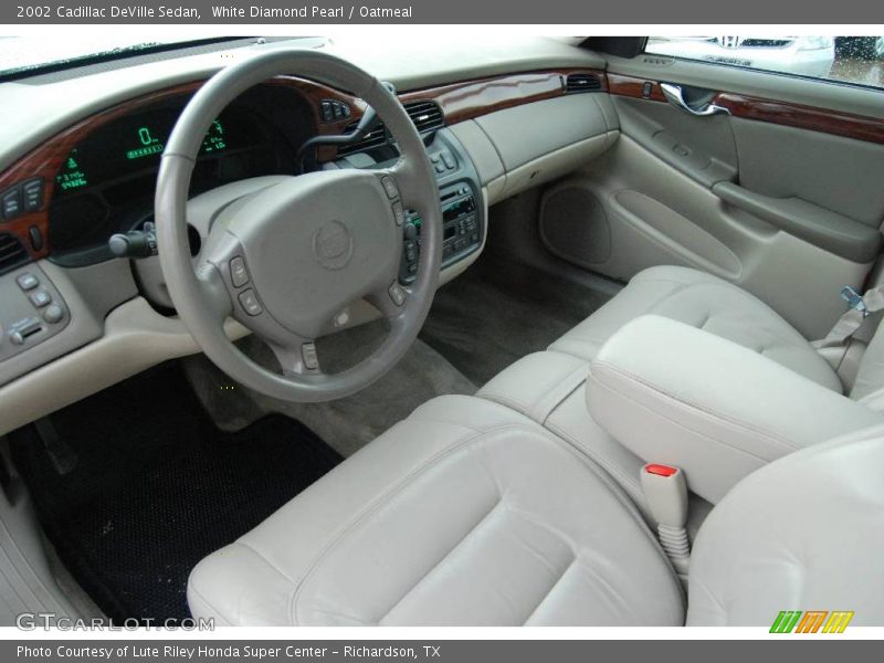 White Diamond Pearl / Oatmeal 2002 Cadillac DeVille Sedan