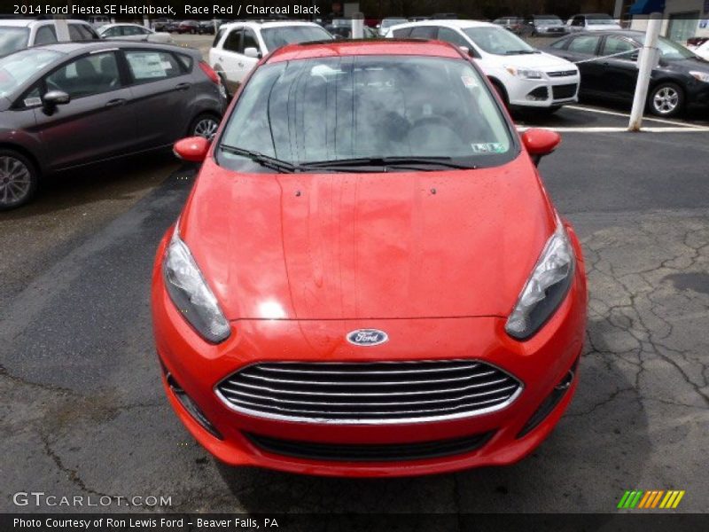 Race Red / Charcoal Black 2014 Ford Fiesta SE Hatchback