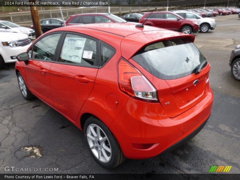 Race Red / Charcoal Black 2014 Ford Fiesta SE Hatchback