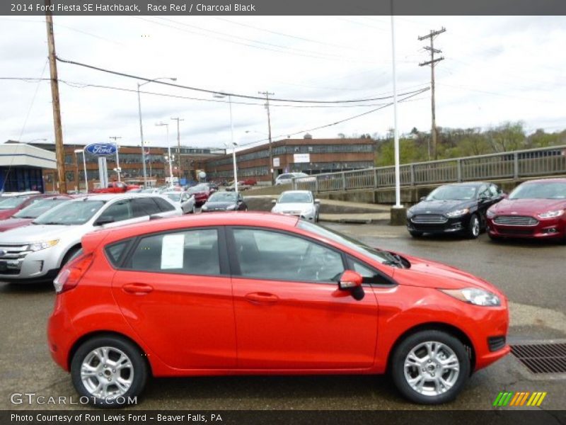 Race Red / Charcoal Black 2014 Ford Fiesta SE Hatchback