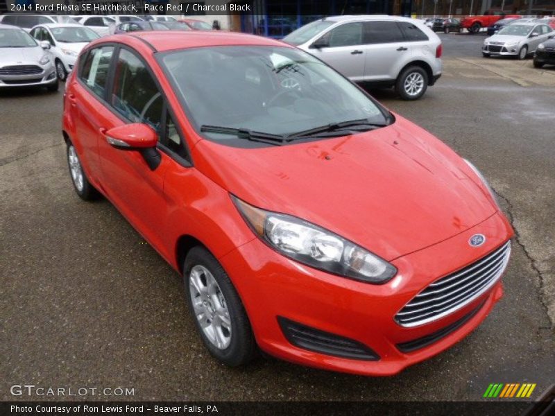 Race Red / Charcoal Black 2014 Ford Fiesta SE Hatchback