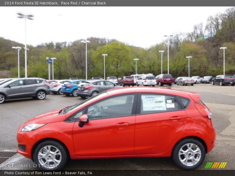 Race Red / Charcoal Black 2014 Ford Fiesta SE Hatchback