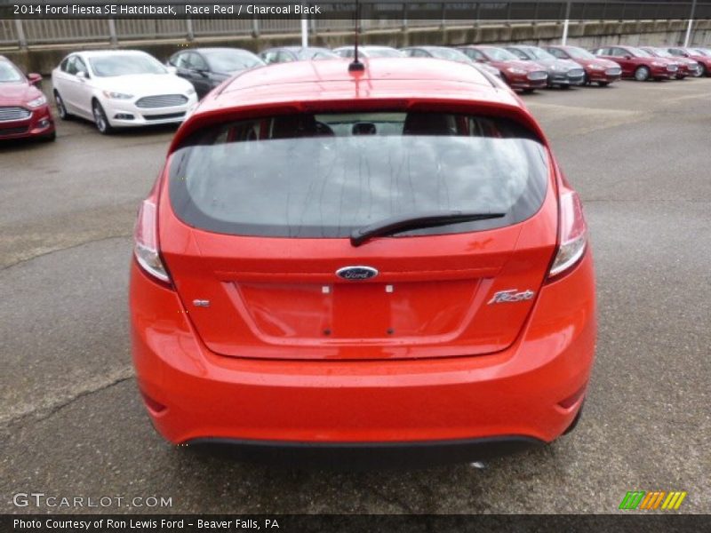 Race Red / Charcoal Black 2014 Ford Fiesta SE Hatchback