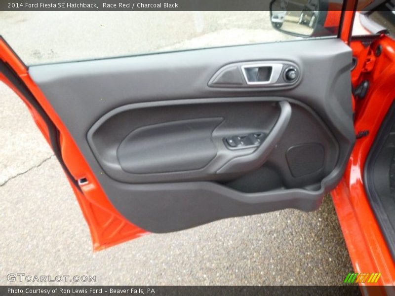 Race Red / Charcoal Black 2014 Ford Fiesta SE Hatchback