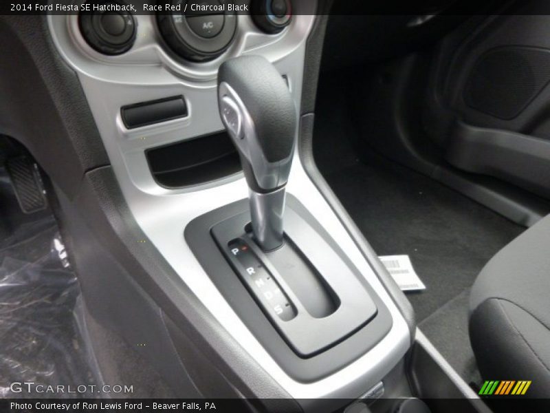 Race Red / Charcoal Black 2014 Ford Fiesta SE Hatchback