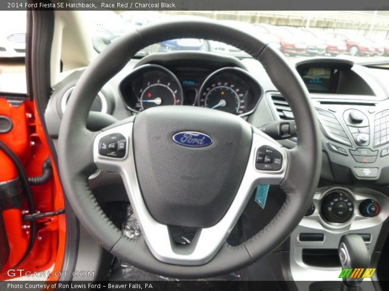 Race Red / Charcoal Black 2014 Ford Fiesta SE Hatchback