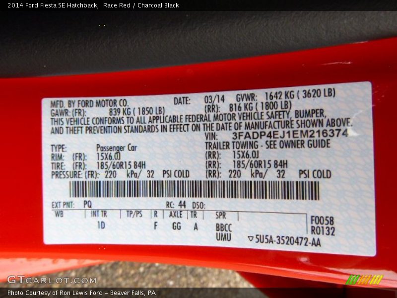 Race Red / Charcoal Black 2014 Ford Fiesta SE Hatchback