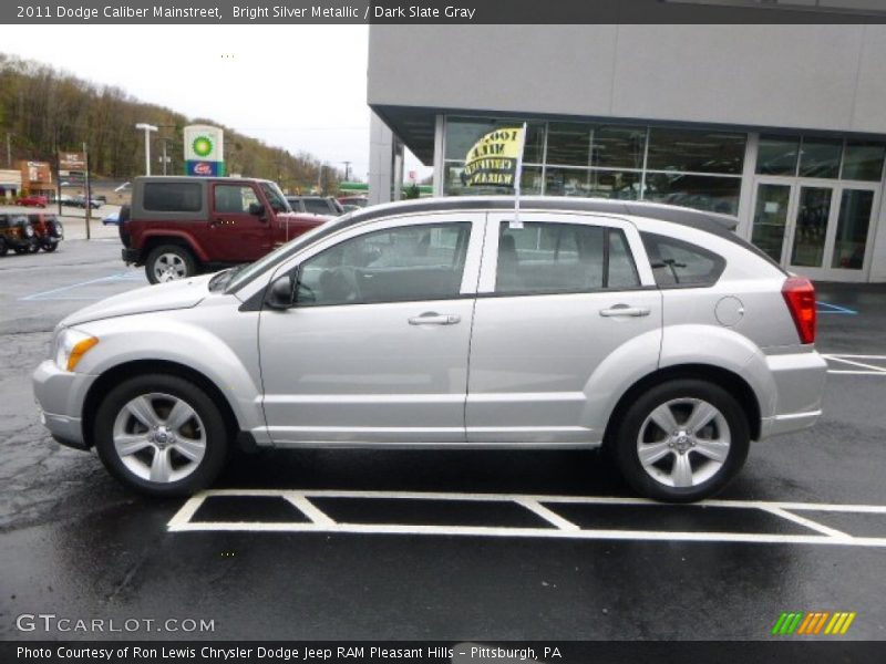 Bright Silver Metallic / Dark Slate Gray 2011 Dodge Caliber Mainstreet