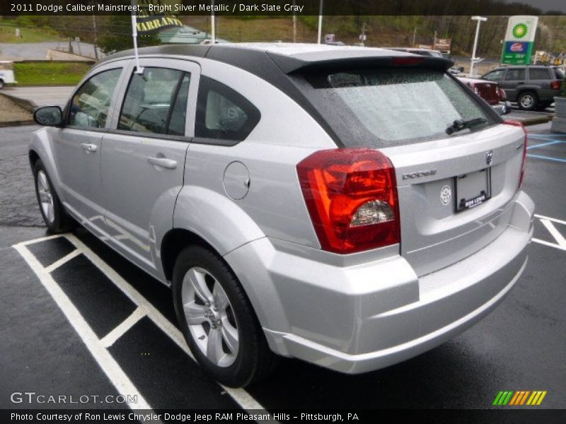 Bright Silver Metallic / Dark Slate Gray 2011 Dodge Caliber Mainstreet