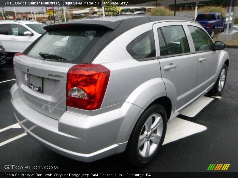 Bright Silver Metallic / Dark Slate Gray 2011 Dodge Caliber Mainstreet