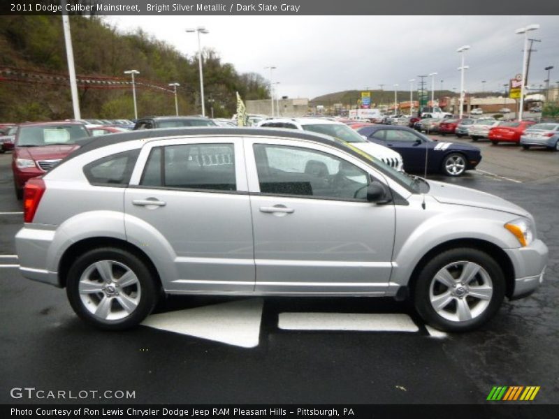 Bright Silver Metallic / Dark Slate Gray 2011 Dodge Caliber Mainstreet