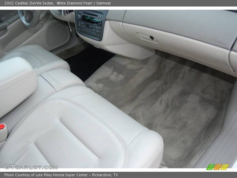 White Diamond Pearl / Oatmeal 2002 Cadillac DeVille Sedan