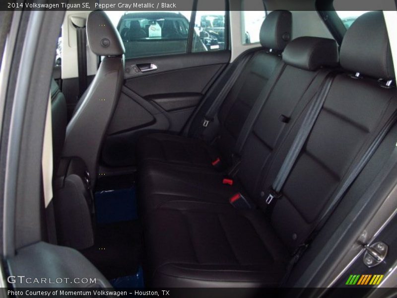 Pepper Gray Metallic / Black 2014 Volkswagen Tiguan SE