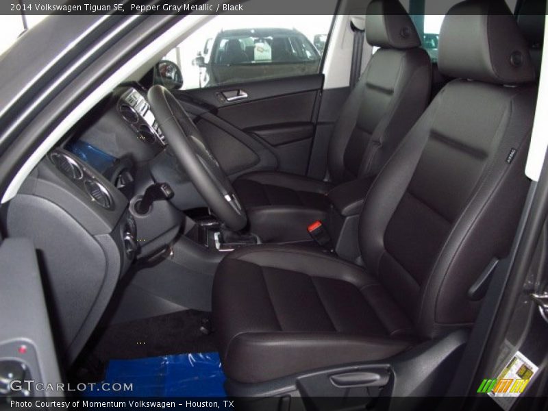 Pepper Gray Metallic / Black 2014 Volkswagen Tiguan SE