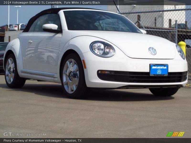 Pure White / Quartz/Black 2014 Volkswagen Beetle 2.5L Convertible