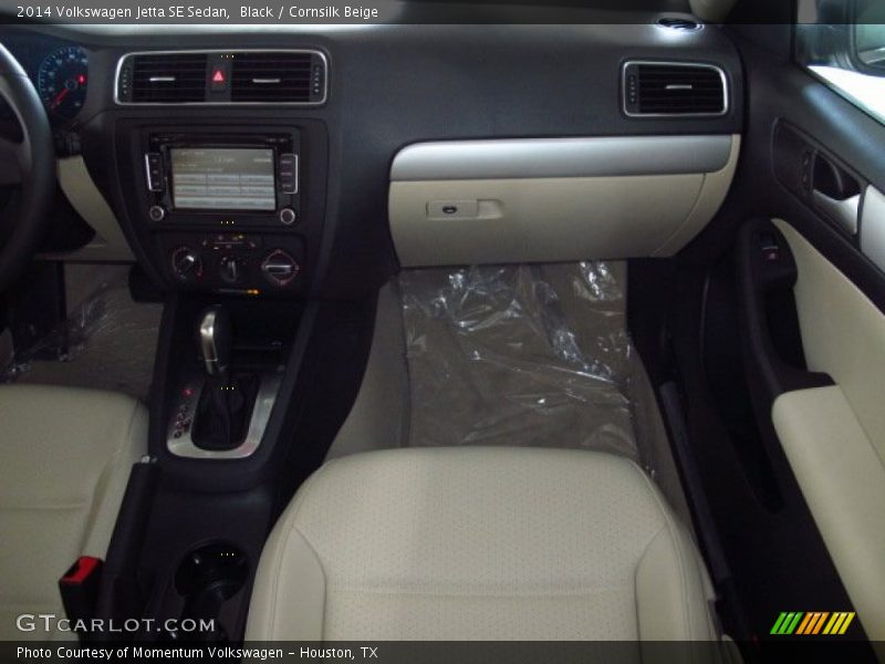 Black / Cornsilk Beige 2014 Volkswagen Jetta SE Sedan