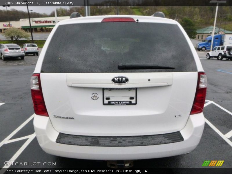 Clear White / Gray 2009 Kia Sedona EX