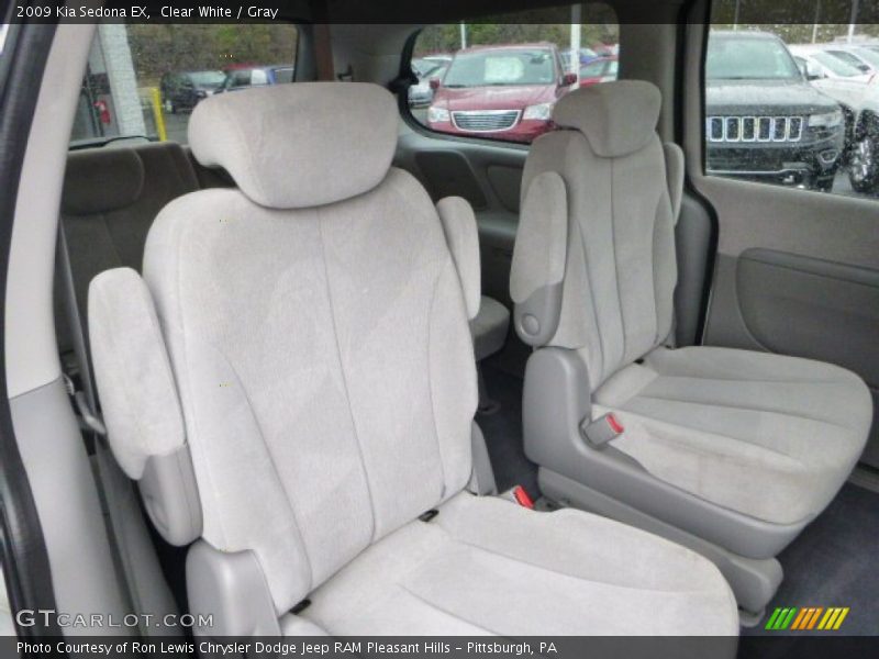 Clear White / Gray 2009 Kia Sedona EX