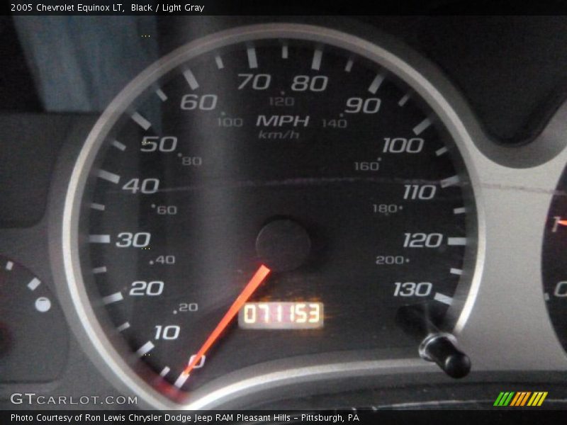 Black / Light Gray 2005 Chevrolet Equinox LT