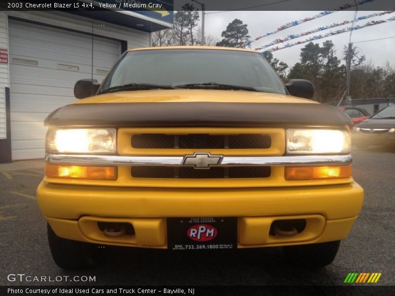 Yellow / Medium Gray 2003 Chevrolet Blazer LS 4x4