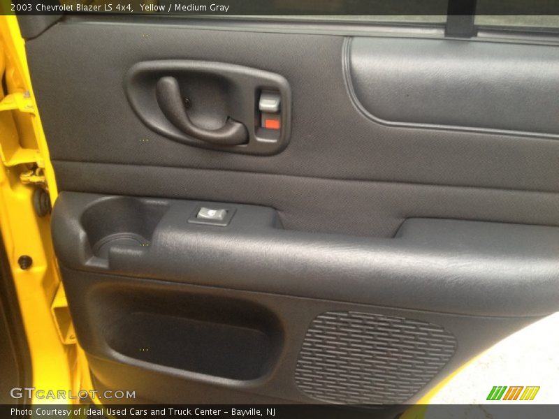 Yellow / Medium Gray 2003 Chevrolet Blazer LS 4x4