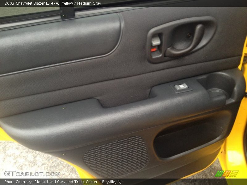 Yellow / Medium Gray 2003 Chevrolet Blazer LS 4x4