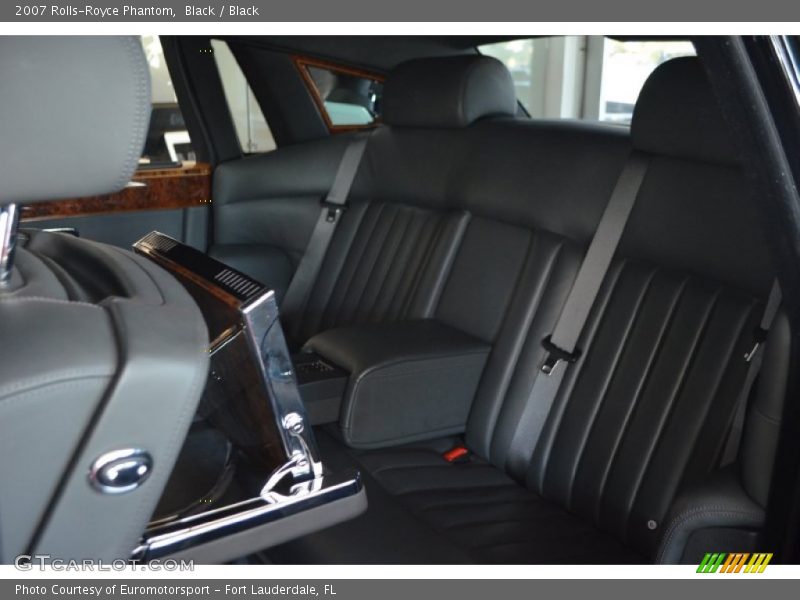 Black / Black 2007 Rolls-Royce Phantom