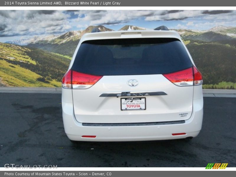 Blizzard White Pearl / Light Gray 2014 Toyota Sienna Limited AWD