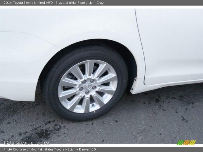 Blizzard White Pearl / Light Gray 2014 Toyota Sienna Limited AWD