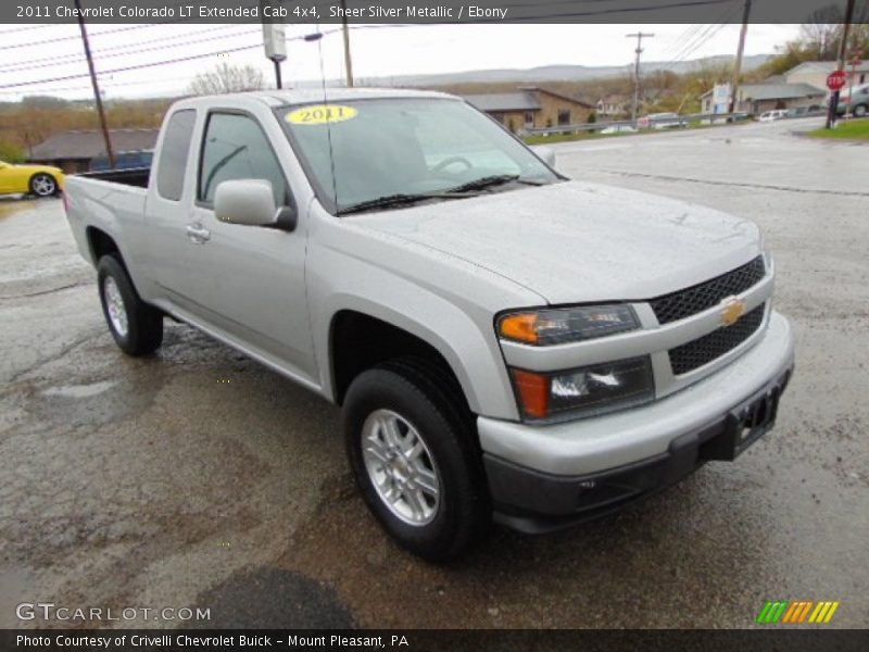 Front 3/4 View of 2011 Colorado LT Extended Cab 4x4